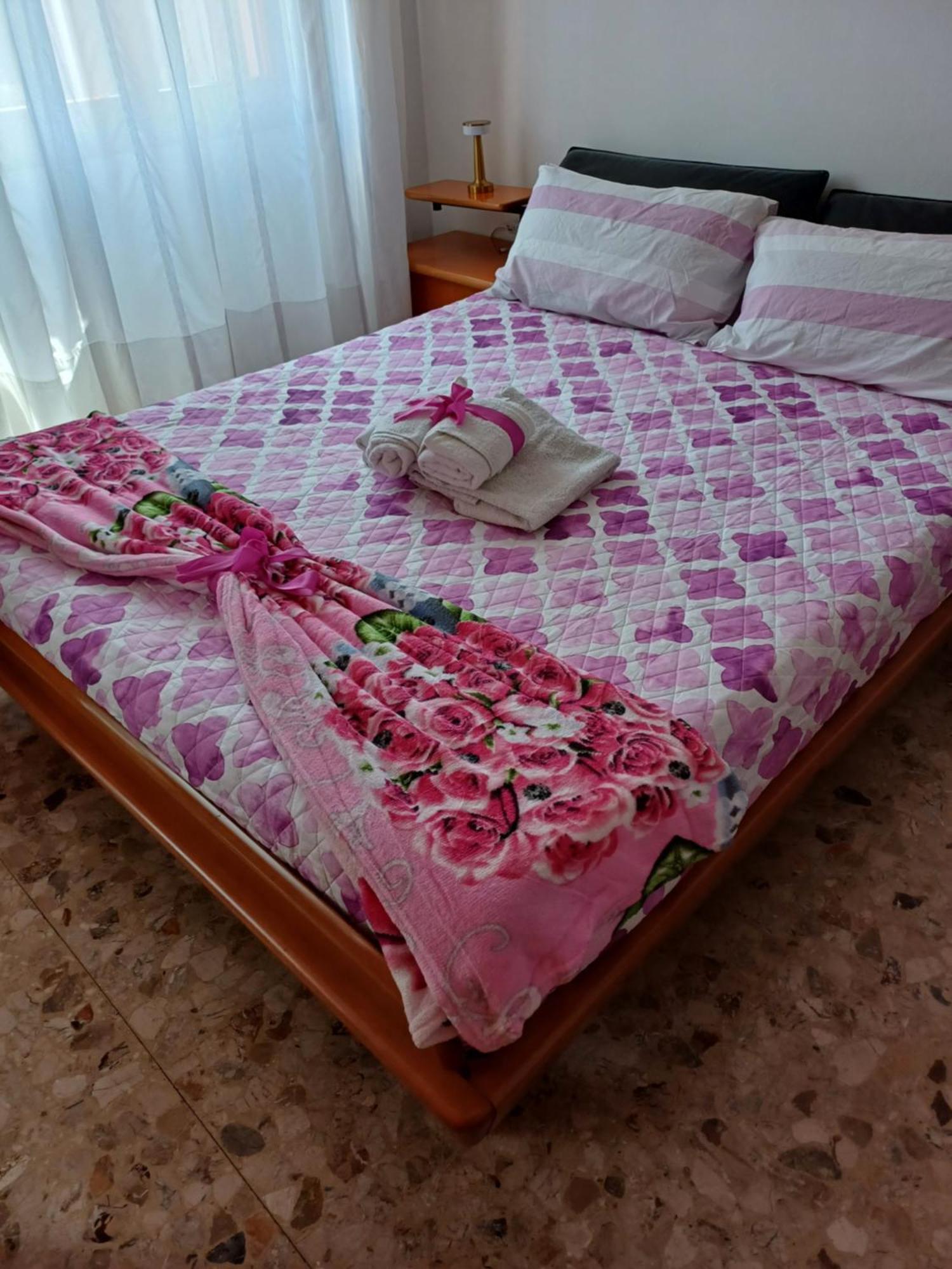 La Casa Degli Angeli Apartment คิออกเจีย ภายนอก รูปภาพ